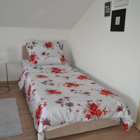 Guesthouse Zalac สลูน ภายนอก รูปภาพ