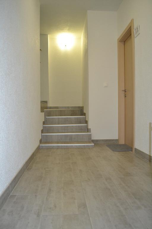 Guesthouse Zalac สลูน ภายนอก รูปภาพ